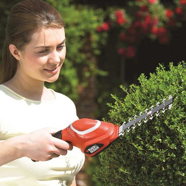 Black Decker GSL700 QW Busktrimmer med batteri och laddare